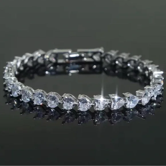 Heart Tennis bracelet - Picture 1 of 1